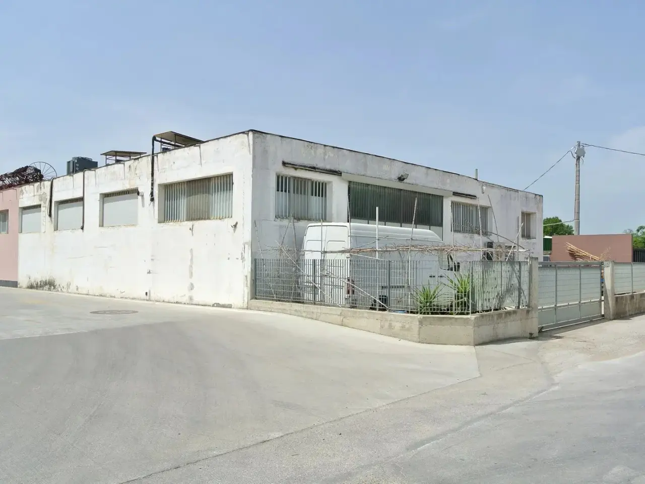 Magazzino in , Montesilvano, {3} - Foto 2