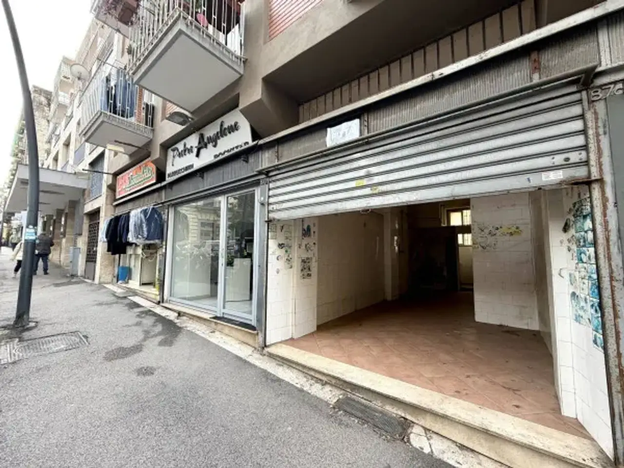 Negozio in Via Michele Kerbaker 87c, Napoli, {3} - Foto 1