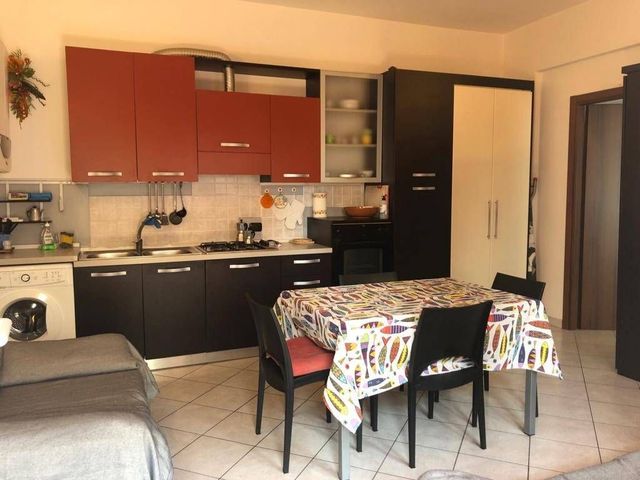 2-room flat in Via 24 Aprile, Varazze - Photo 1