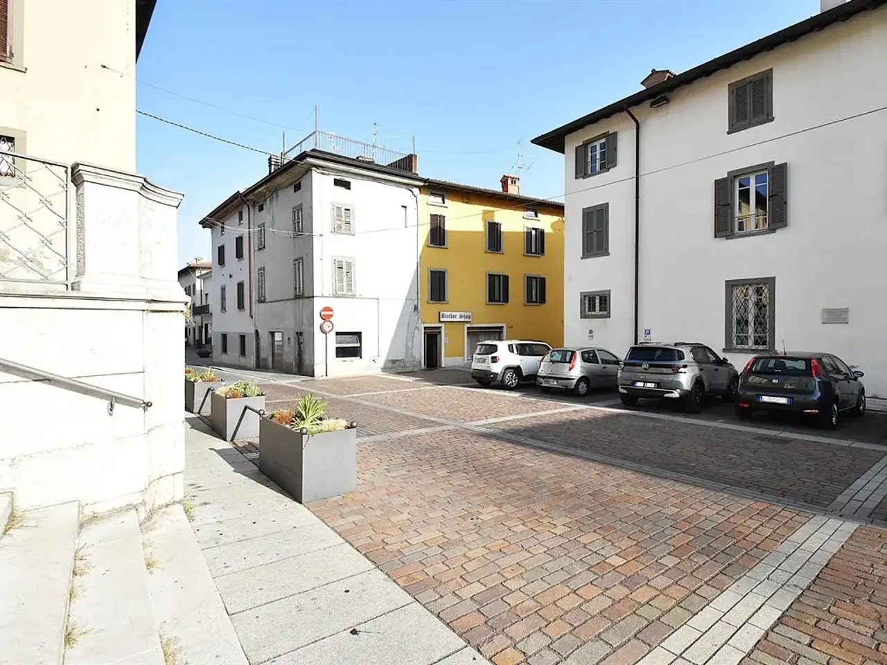 Negozio in Via Martiri della Libertà 31, Grumello Del Monte, {3} - Foto 1