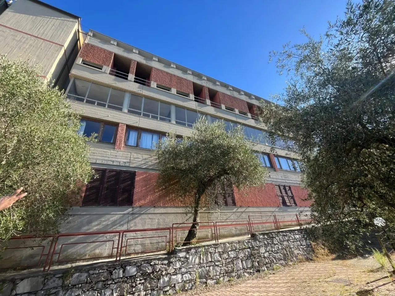 Palazzina commerciale in Via Miramare 43, Leivi, {3} - Foto 1