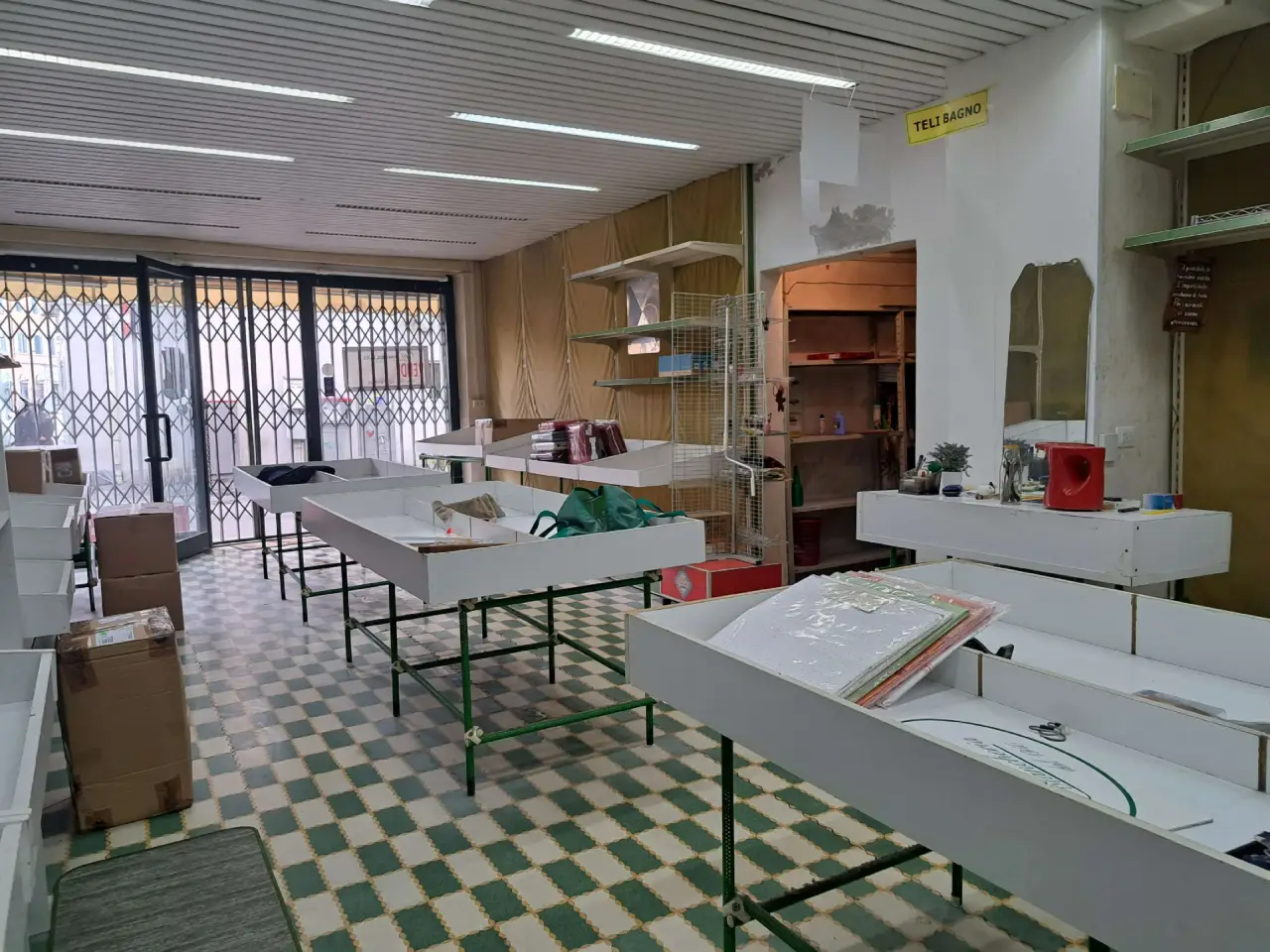 Negozio in Via Pettine 5, Livorno, {3} - Foto 1