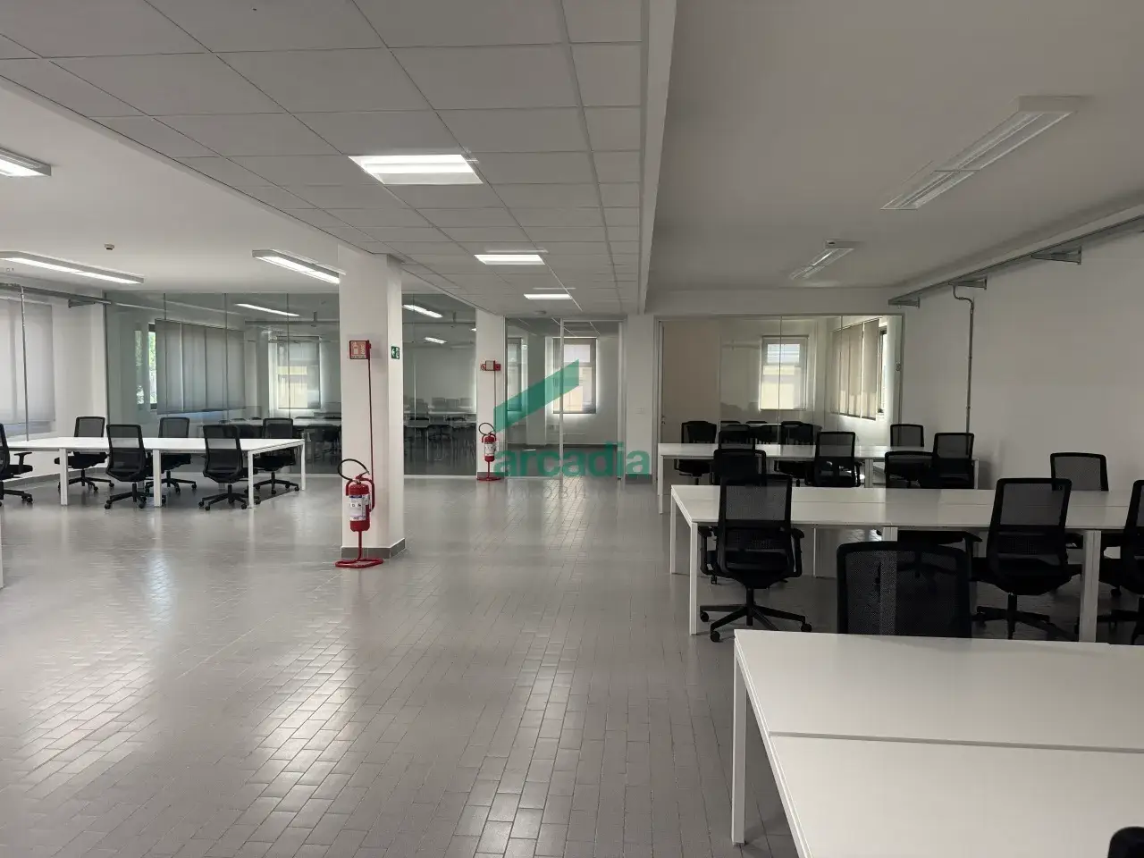 Ufficio in Via Saverio Milella 2/Bis, Bari, {3} - Foto 2