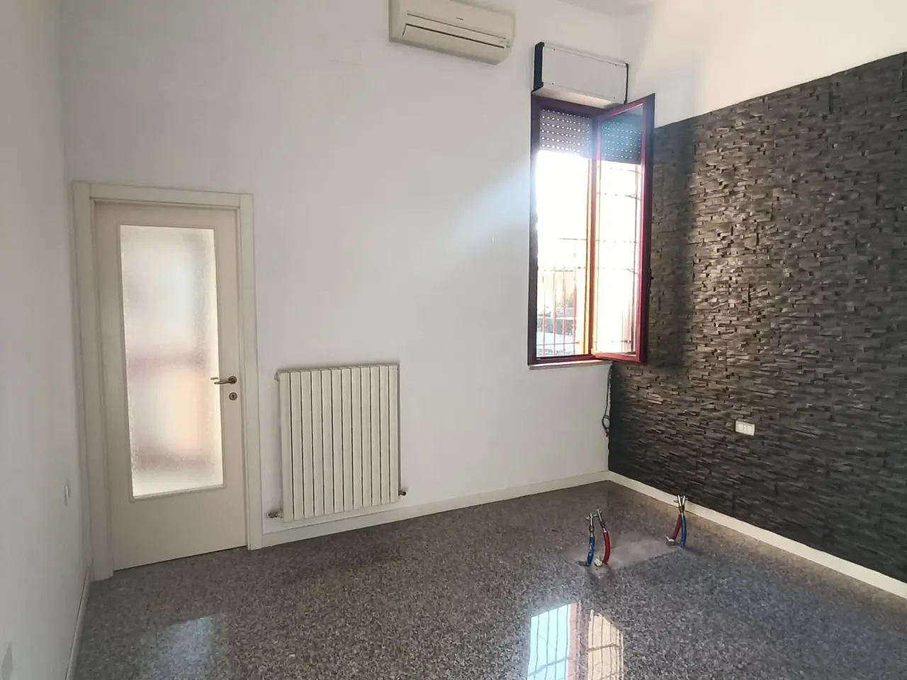 Palazzina commerciale in , San Benedetto Del Tronto, {3} - Foto 1