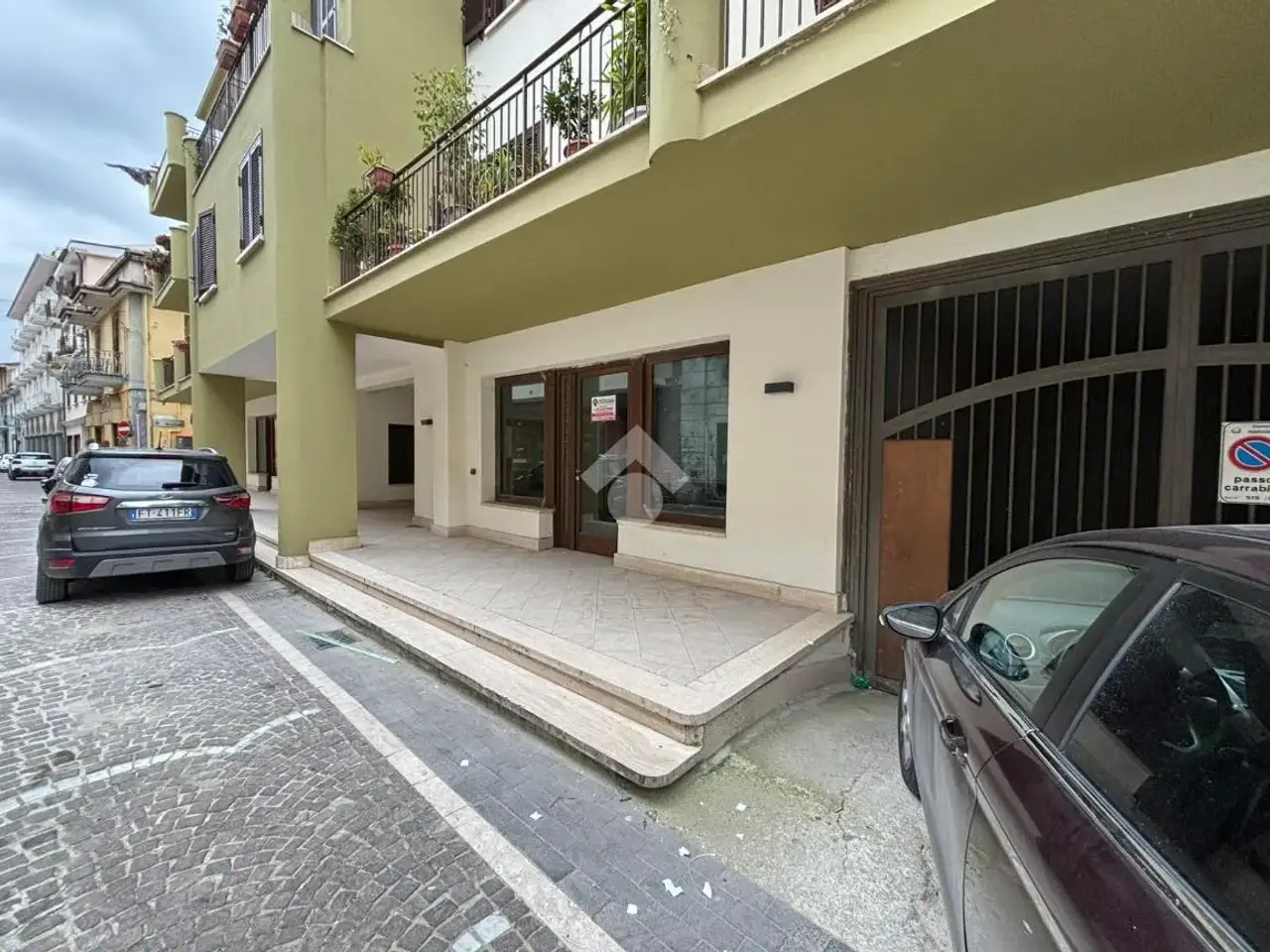 Negozio in Via Giulio Foglia 75, Marcianise, {3} - Foto 1