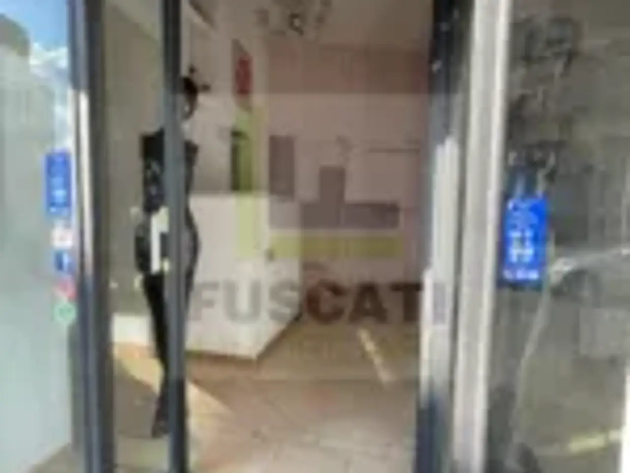 Locale commerciale in Via Napoli, Masseria Grande, Mugnano di Napoli, Napoli, Campania, 80018, Italia, Mugnano Di Napoli, {3} - Foto 1