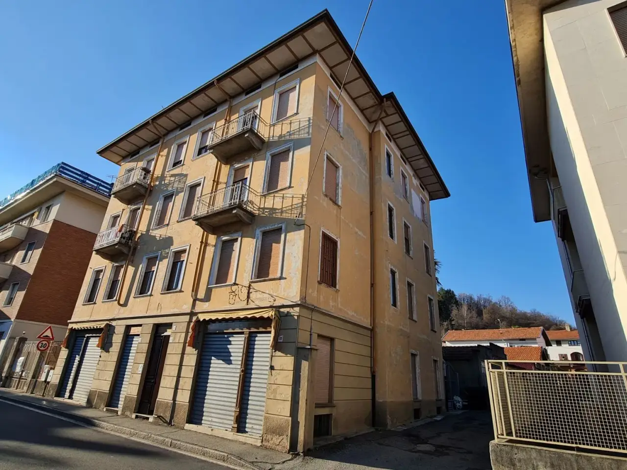Negozio in 33, Via della Vittoria, Arico, Chiavazza, Biella, Piemonte, 13900, Italia, Biella, {3} - Foto 1