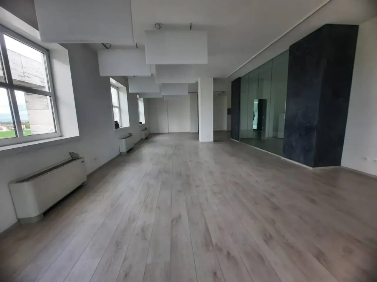 Ufficio in Piazza della Serenissima 60, Castelfranco Veneto, {3} - Foto 1