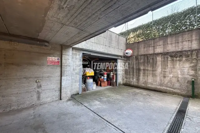 Box in vendita, Via Giovanni Battista Scalabrini 56, Como - Foto 1