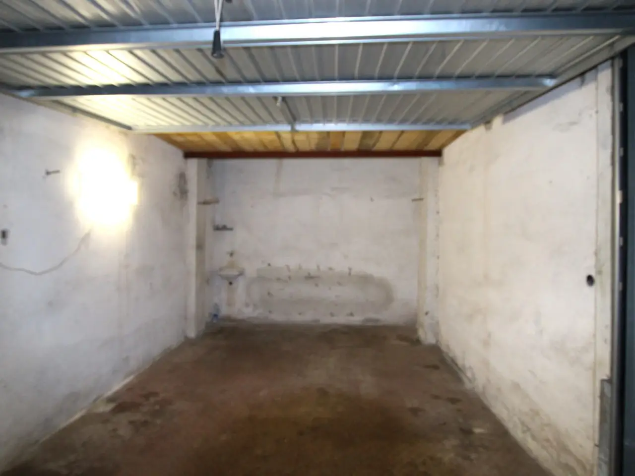 Parcheggio chiuso in , Recco, {3} - Foto 1