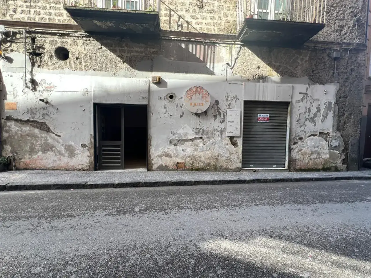 Negozio in Via Roma 7, Frattamaggiore, {3} - Foto 1
