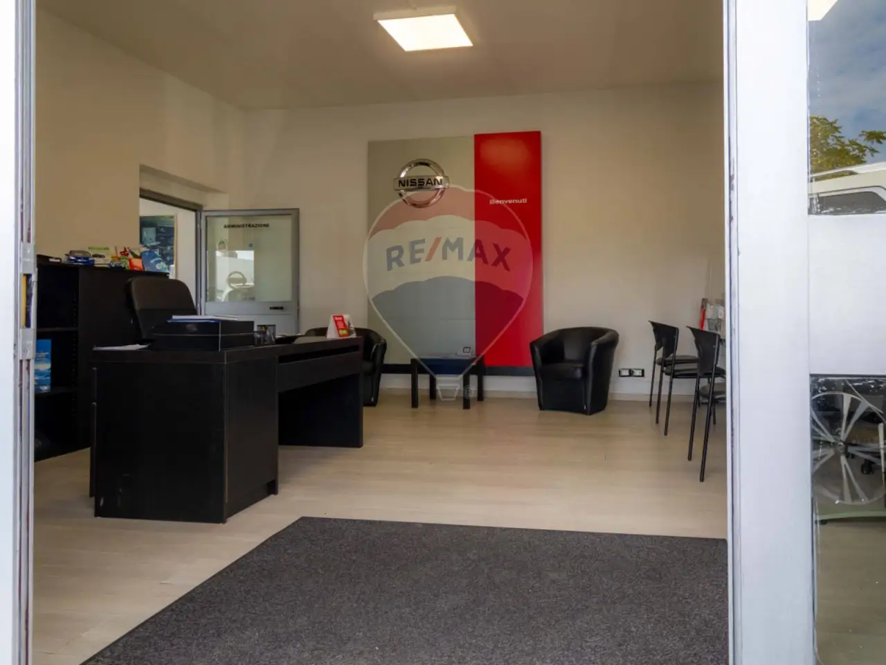 Negozio in Via Casal Bianco 21, Guidonia Montecelio, {3} - Foto 1