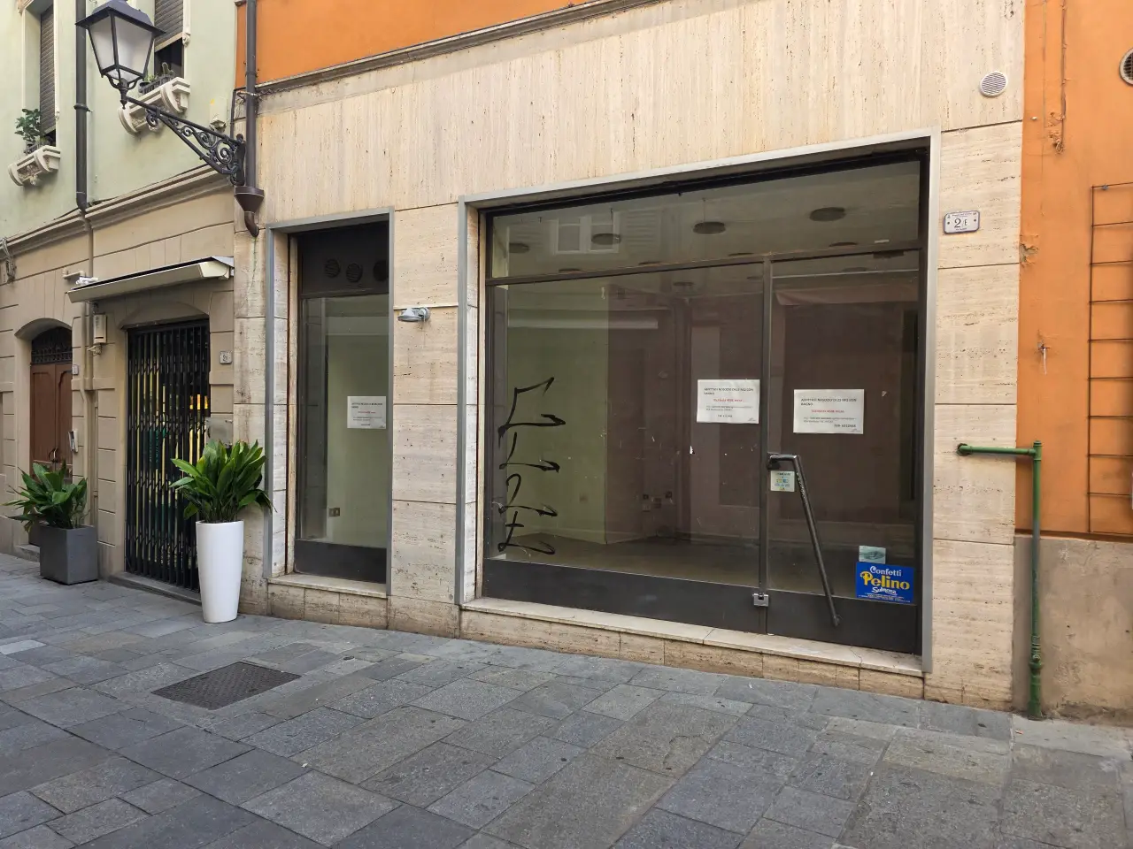 Negozio in Via Guidelli 2, Reggio Emilia, {3} - Foto 1