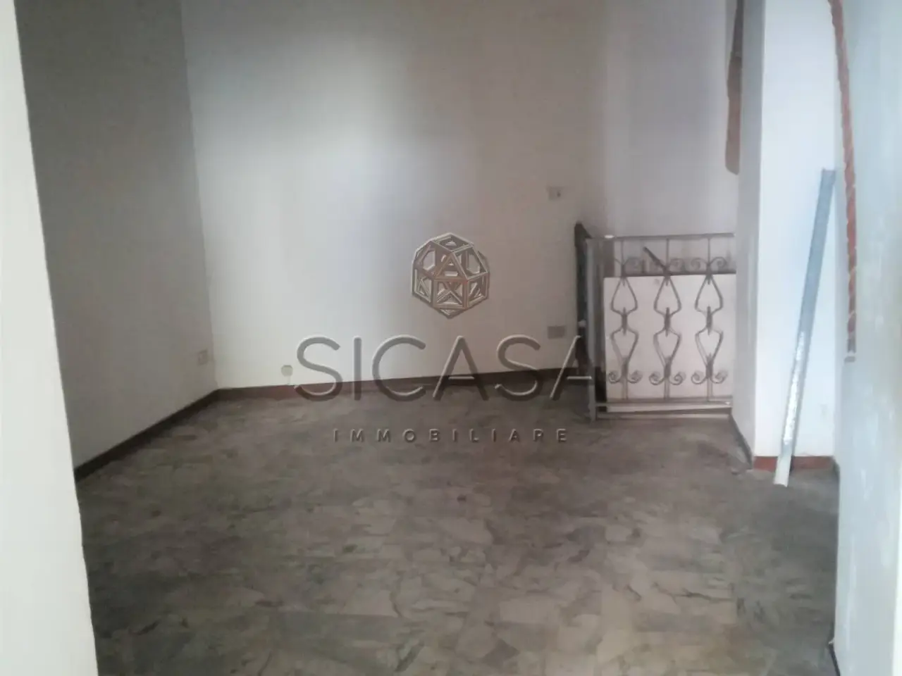 Esercizio commerciale in , Sansepolcro, {3} - Foto 2