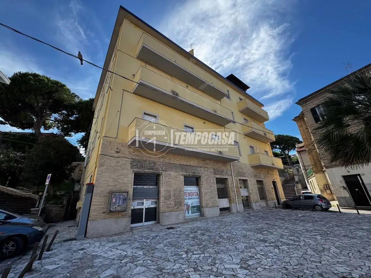 Negozio in Via Adriatica 332, Francavilla Al Mare, {3} - Foto 1