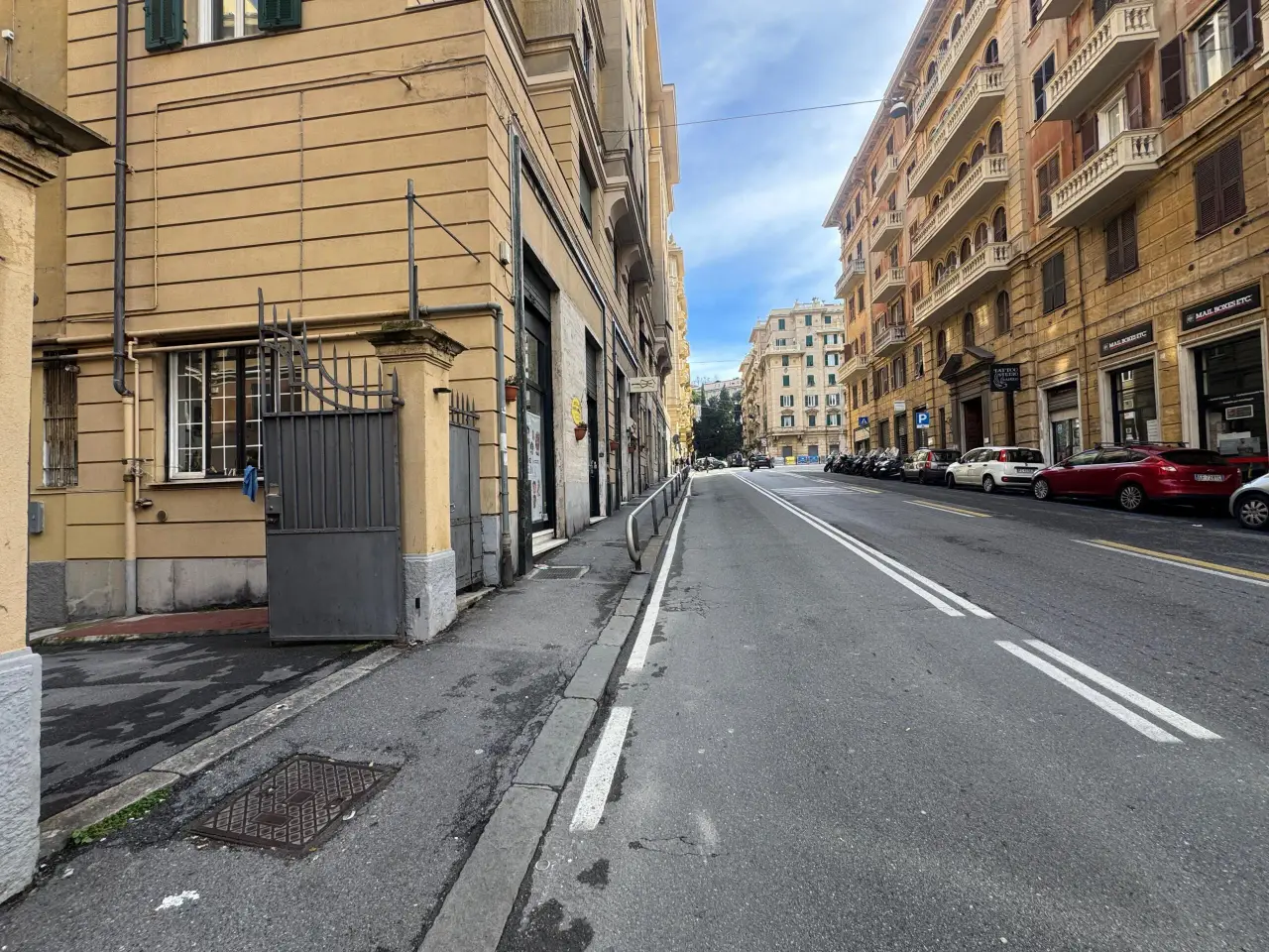 Parcheggio in Via Giovanni Torti 44, Genova, {3} - Foto 2