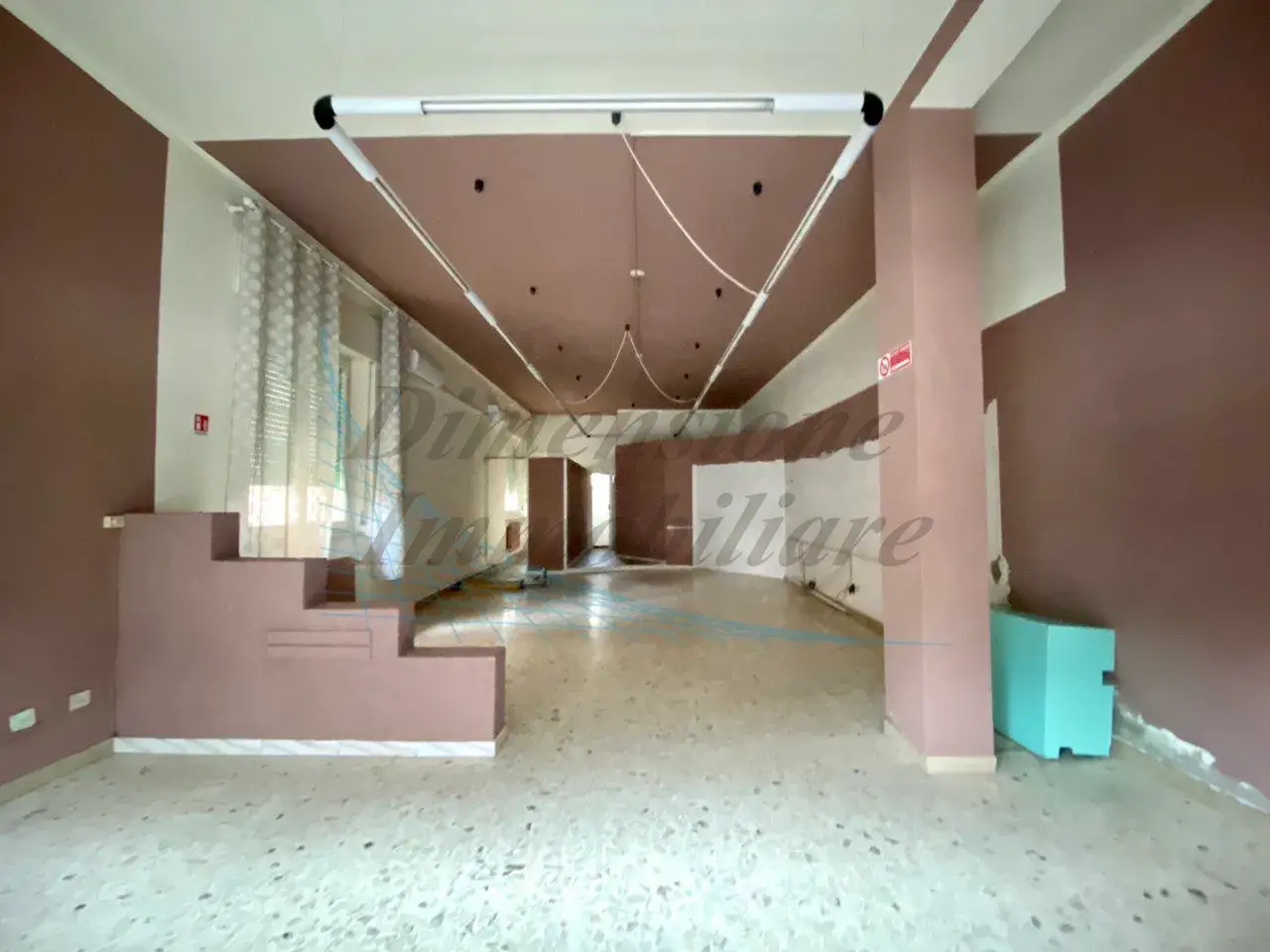 Negozio in Via della Cava 74, Rosignano Marittimo, {3} - Foto 2