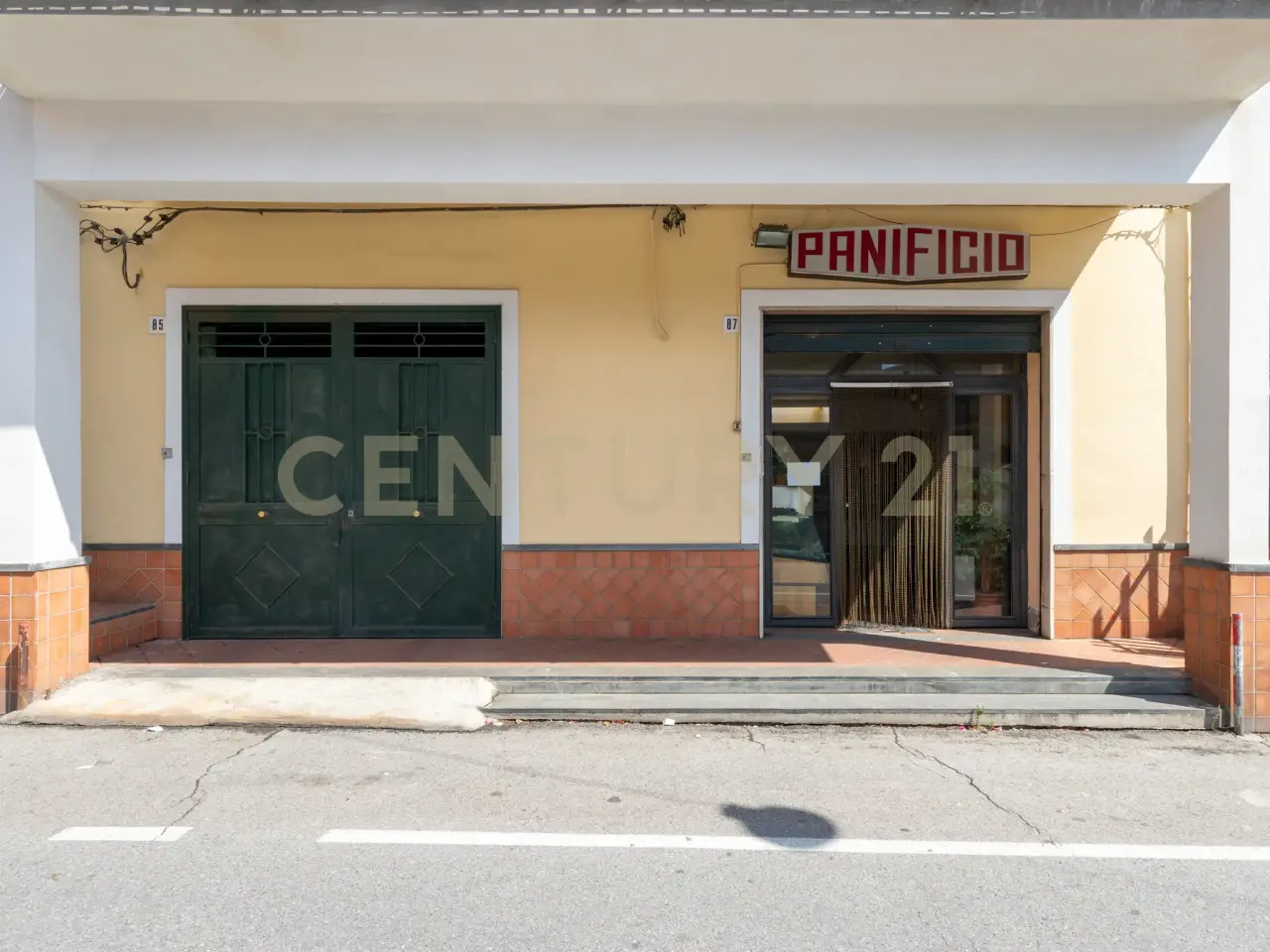 Negozio in Via Ulivi 87, San Gregorio Di Catania, {3} - Foto 2