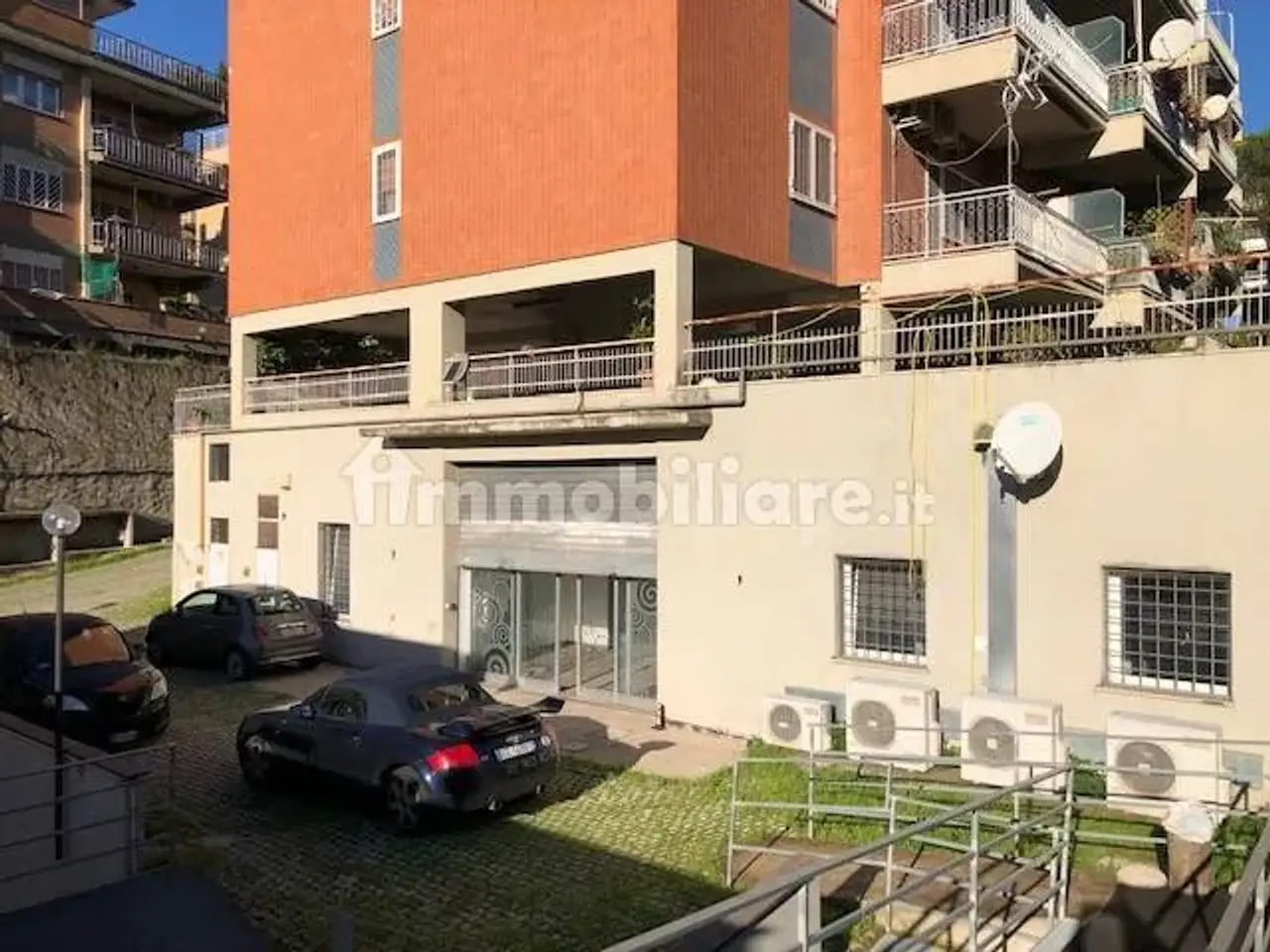 Negozio in Via Albarese 24, Roma, {3} - Foto 1