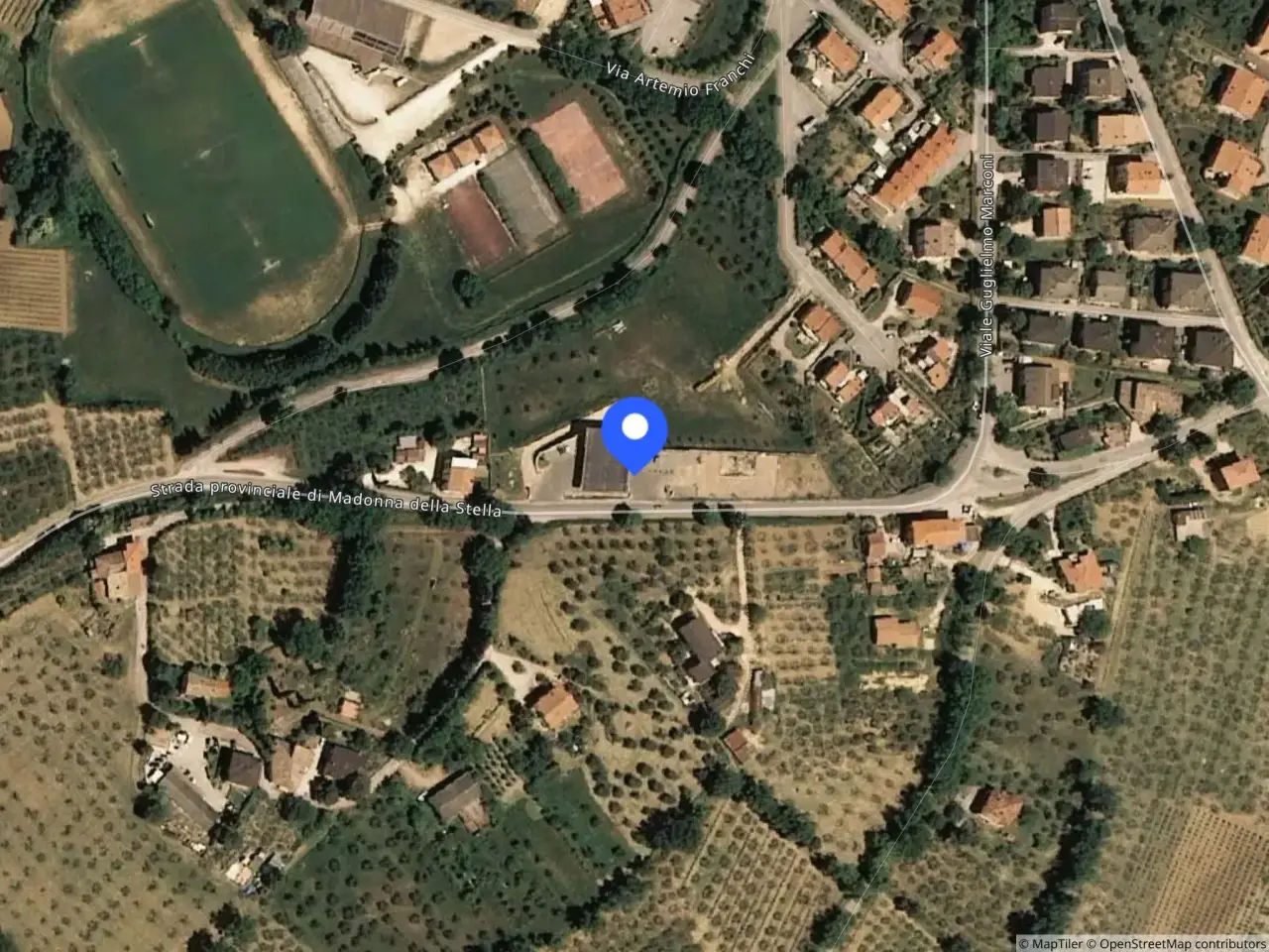 Fabbricato misto in Via Guglielmo Marconi - Sp 445, N. Snc 445, Montefalco, {3} - Foto 1