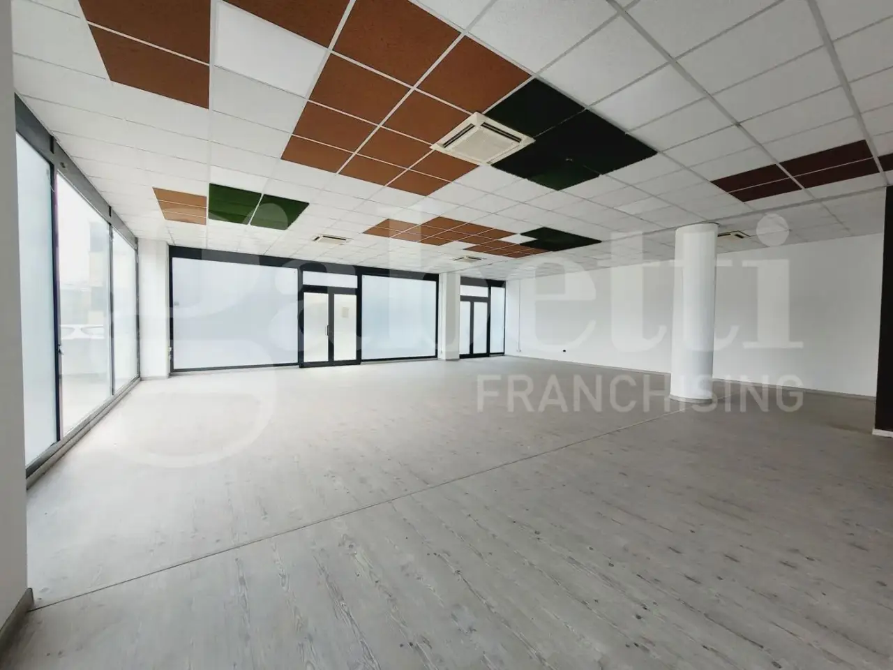 Negozio in , Padova, {3} - Foto 1