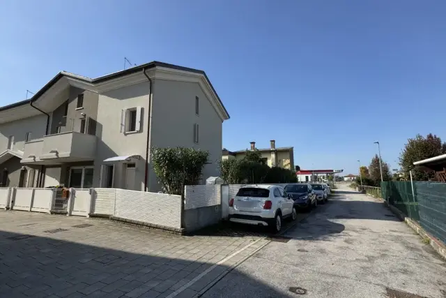 Villa a schiera in Fiesso d'Artico Via del Brenta, Fiesso d'Artico - Foto 1