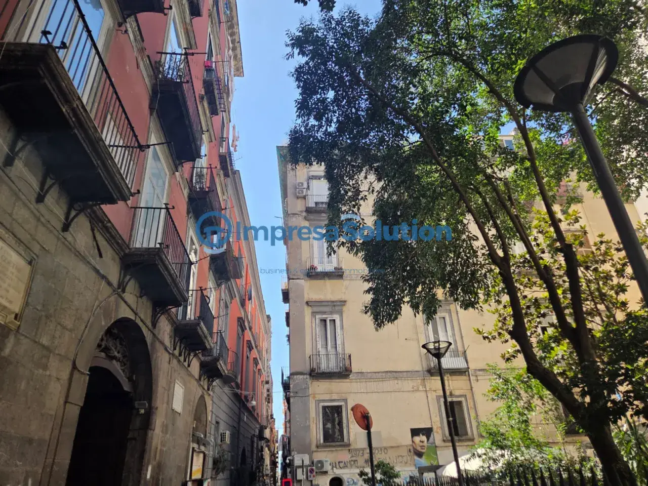 Pizzeria in Via Atri, Napoli, {3} - Foto 2