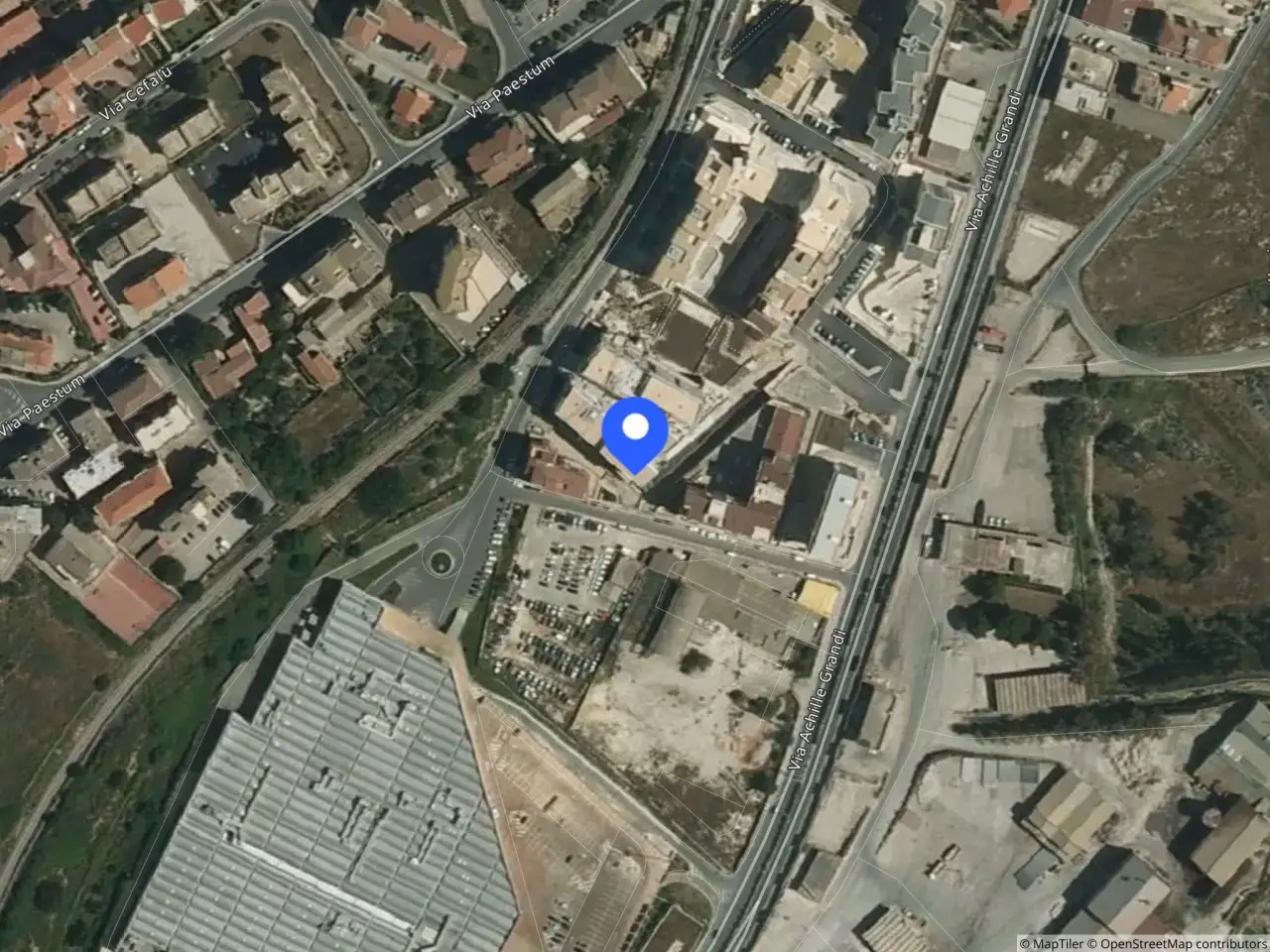 Garage in Via Giorgio Perlasca, 26, 97100 Ragusa Rg, Italia 26, Ragusa, {3} - Foto 2