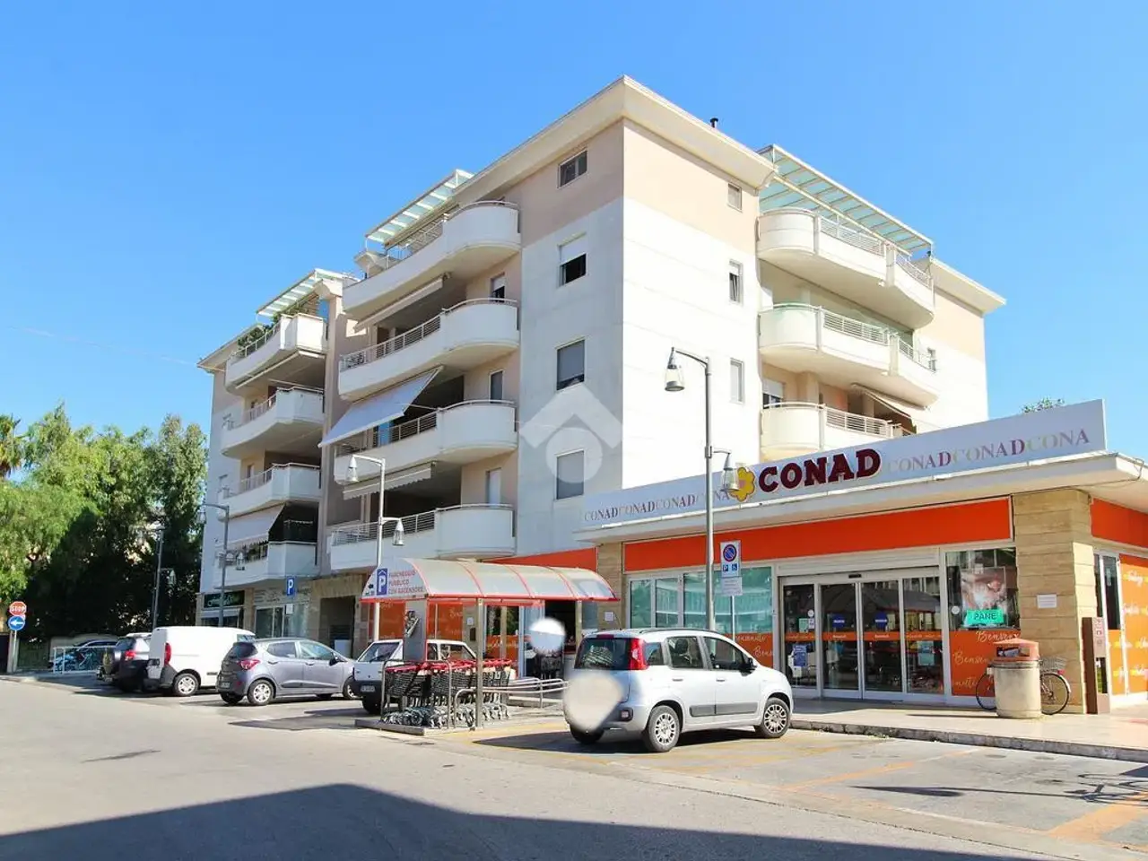 Magazzino in Via Nazionale 527, Roseto Degli Abruzzi, {3} - Foto 1