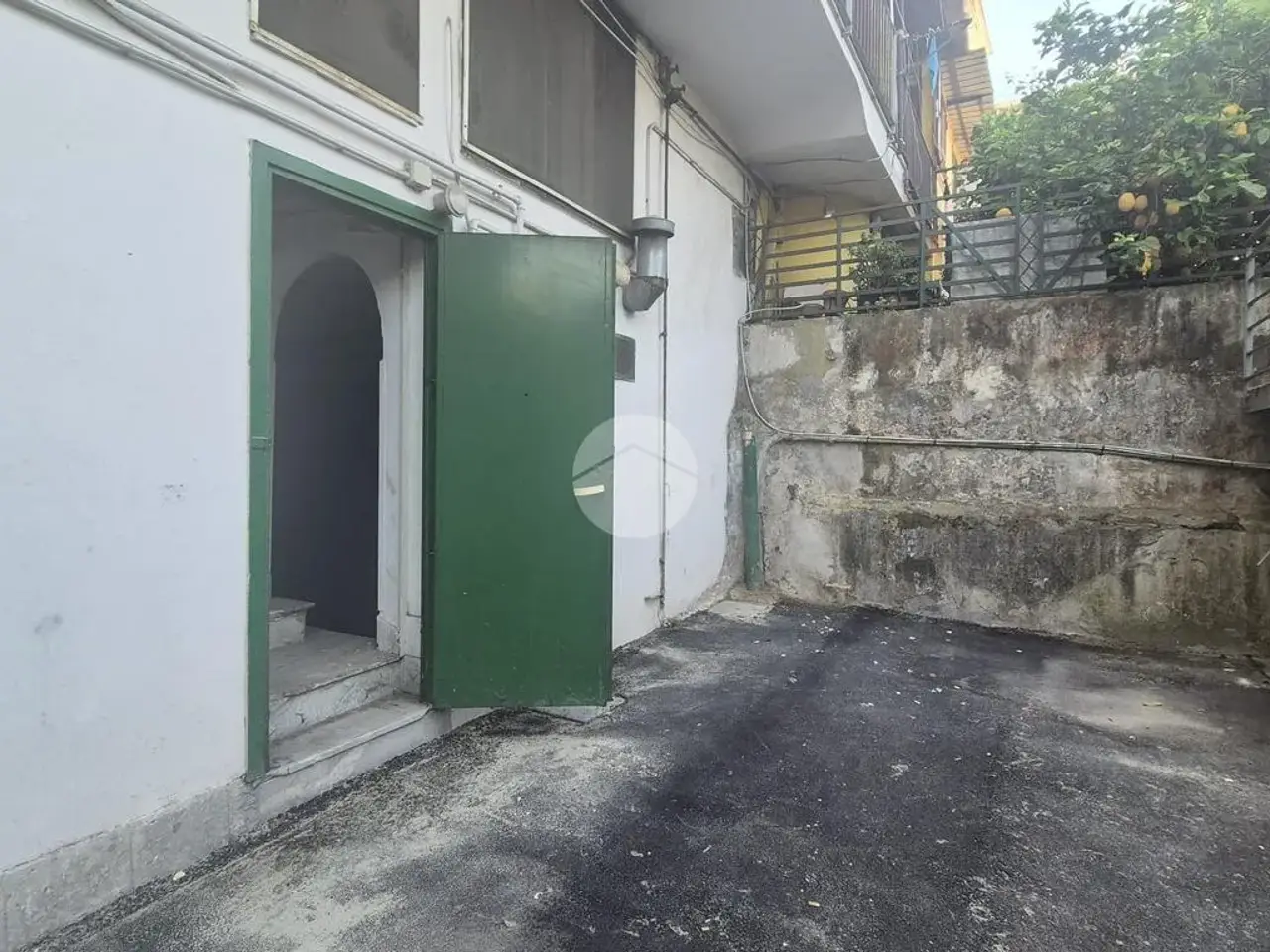 Negozio in Via Stadera 1, Napoli, {3} - Foto 2