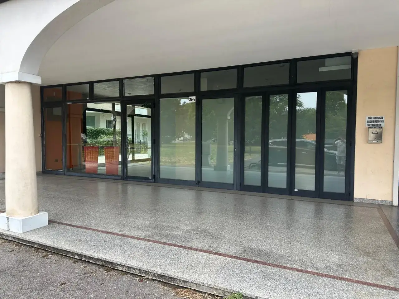 Negozio in Via Padova, Selvazzano Dentro, {3} - Foto 2
