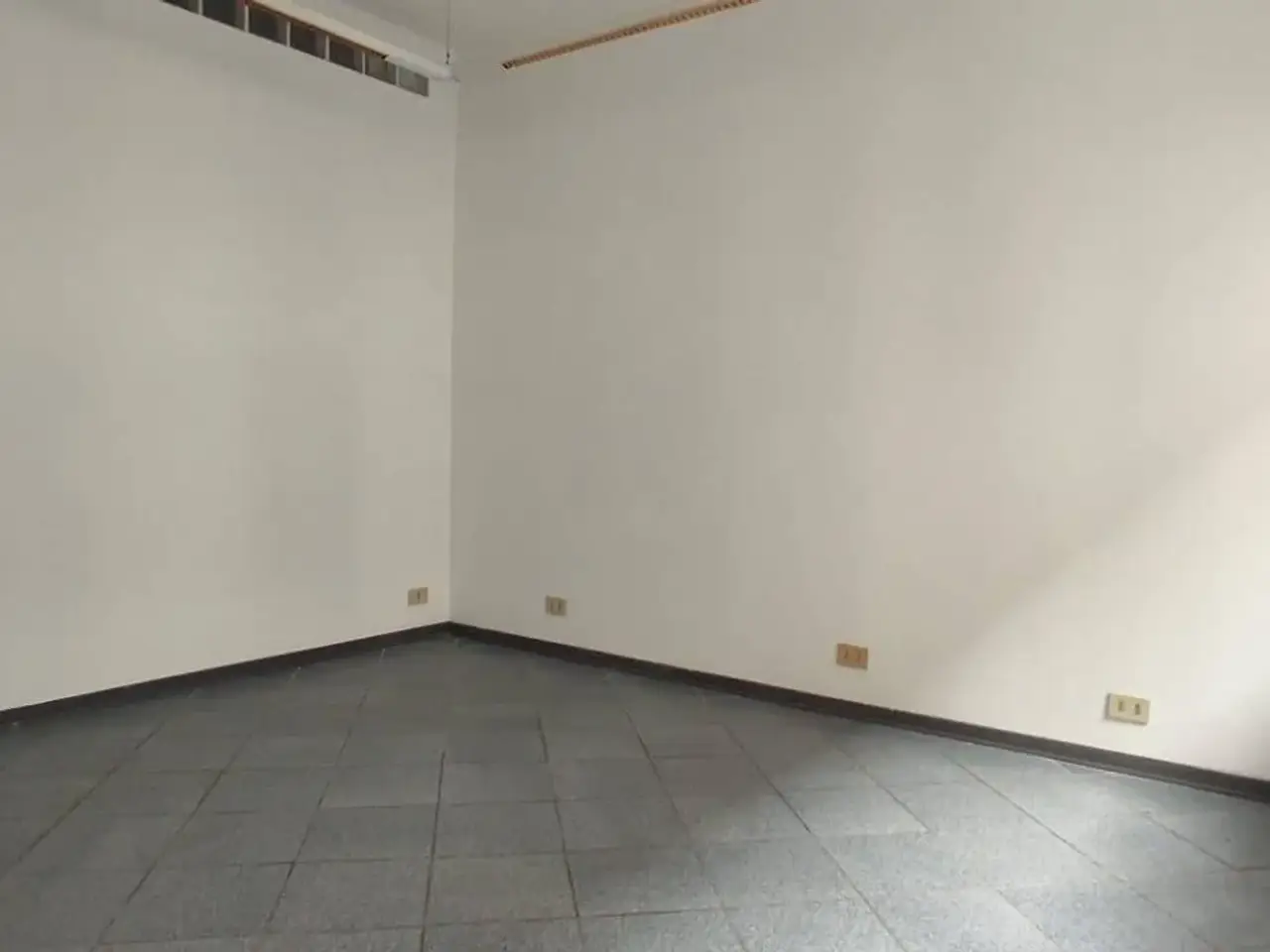 Ufficio in Via Grande 95, Livorno, {3} - Foto 2