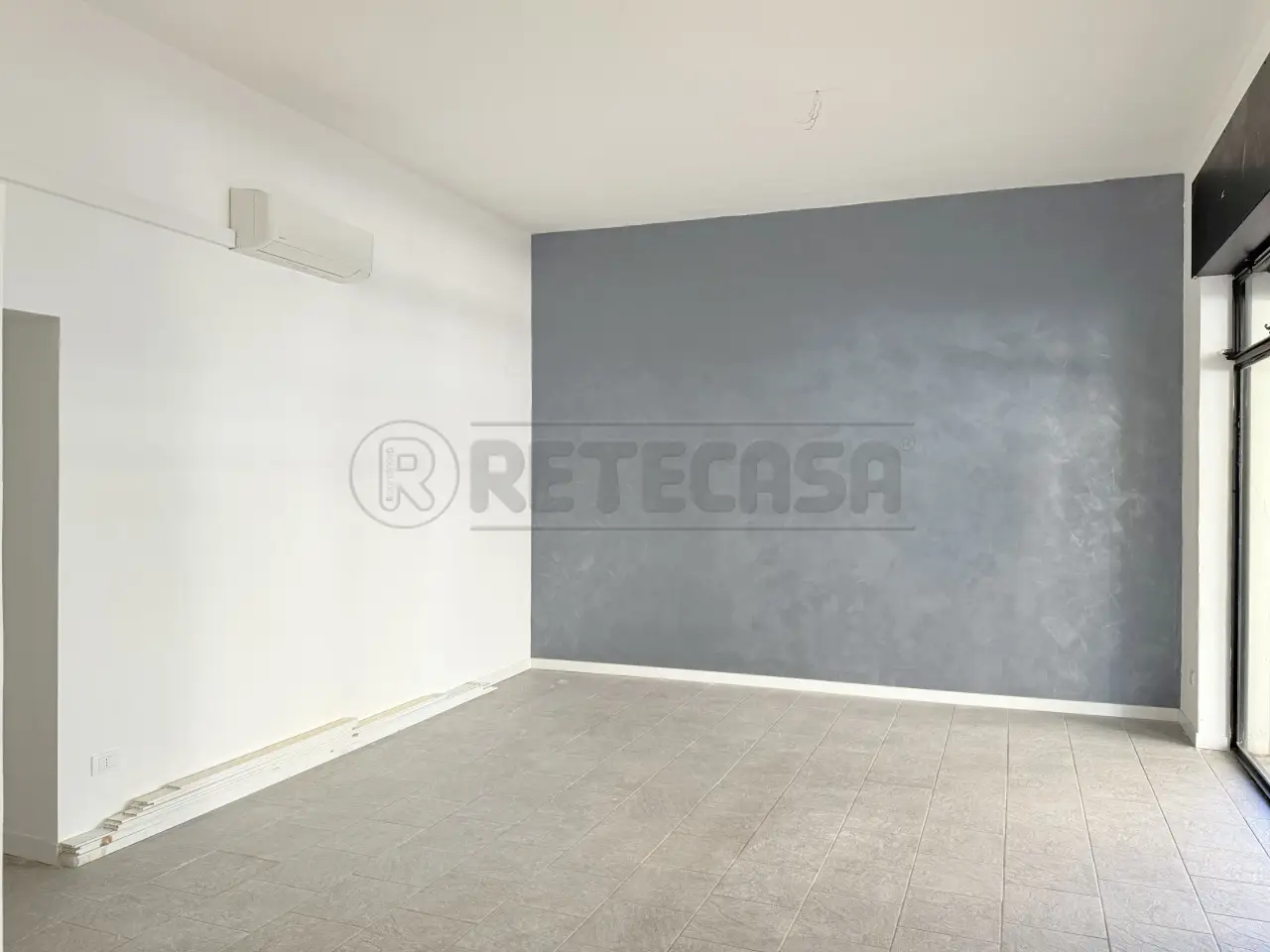 Palazzina commerciale in Corso Fogazzaro, Vicenza, {3} - Foto 1