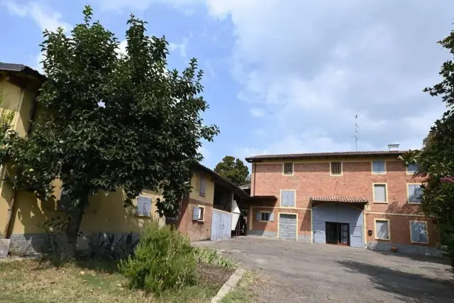 Country house or cottage in Via J. da Porto Sud, Modena - Photo 1