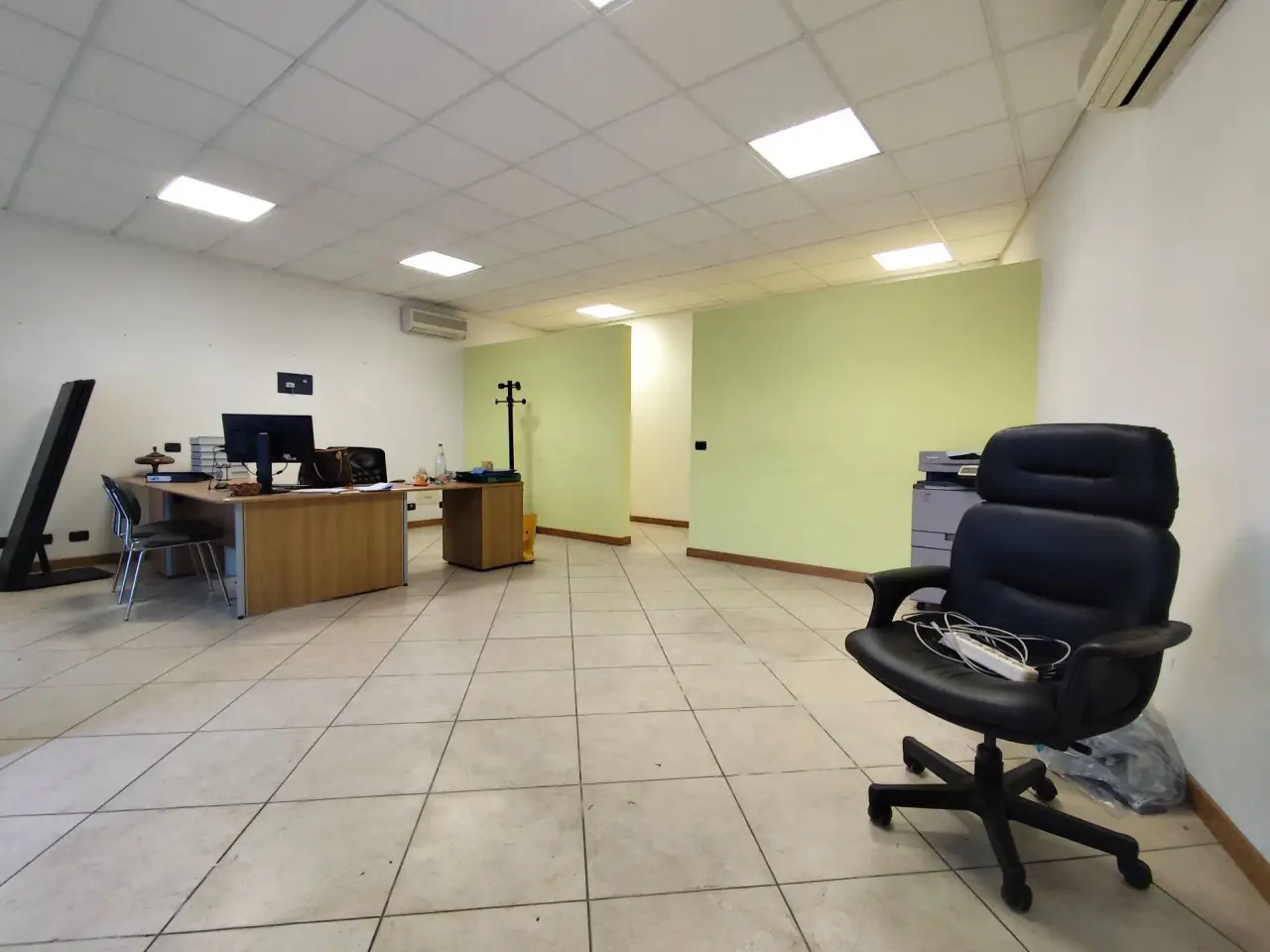 Esercizio commerciale in Via Bonini, Foresto Sparso, {3} - Foto 2