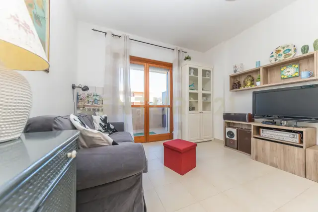 2-room flat in Viale Giorgio De Chirico 133, Roma - Photo 1