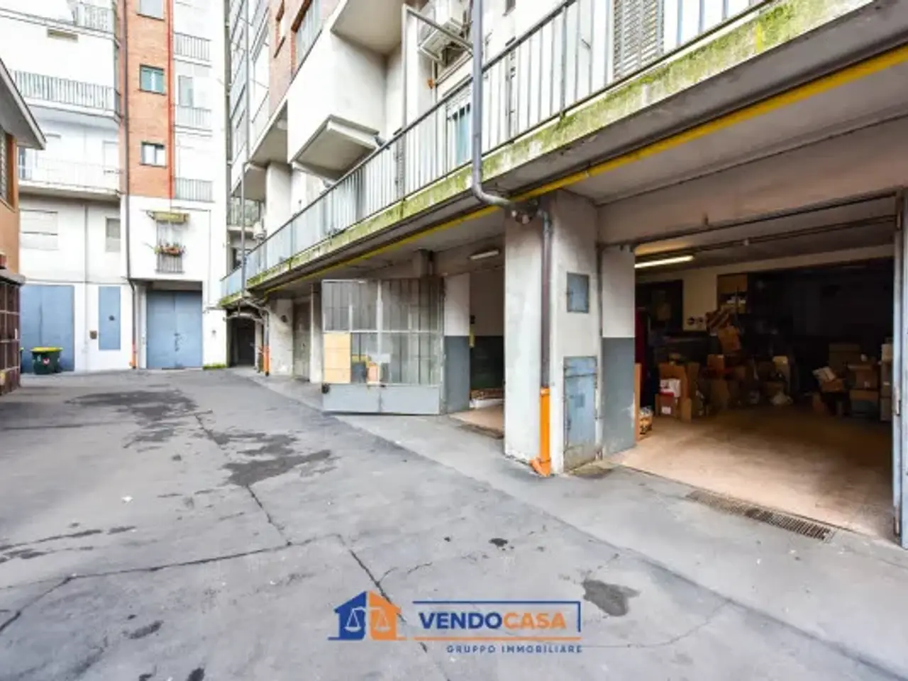Magazzino in Corso Regina Margherita 288, Torino, {3} - Foto 2