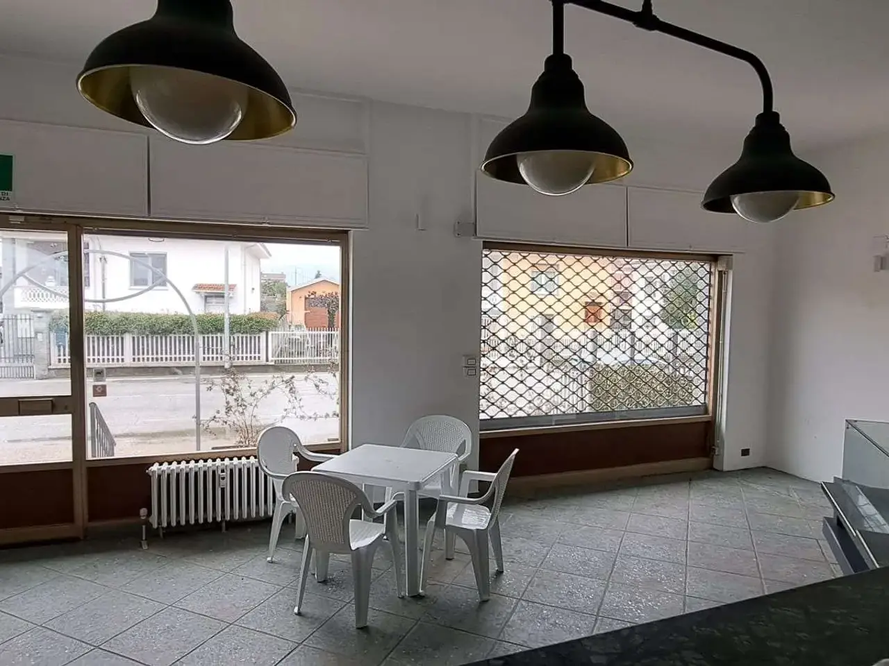 Negozio in Via Umberto I 133, Piscina, {3} - Foto 1
