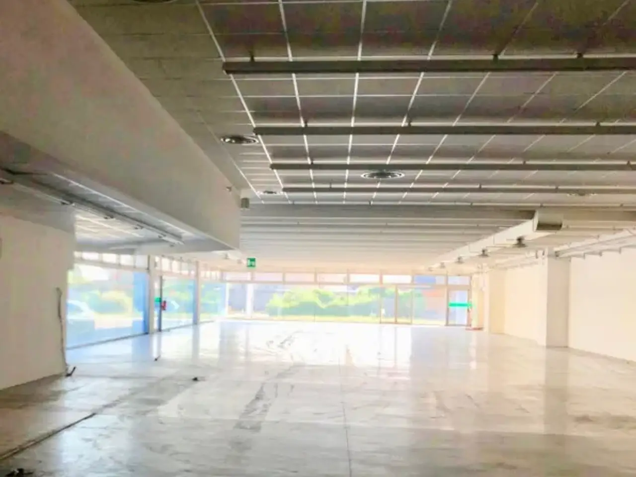 Negozio in , Tavagnacco, {3} - Foto 1