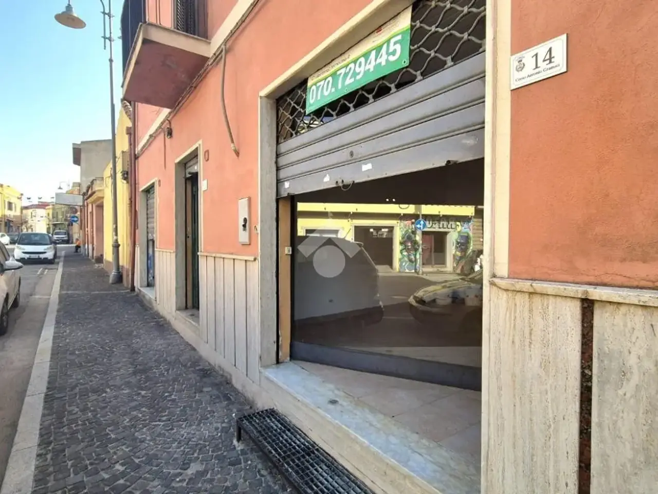 Negozio in Corso Antonio Gramsci 18, Capoterra, {3} - Foto 1