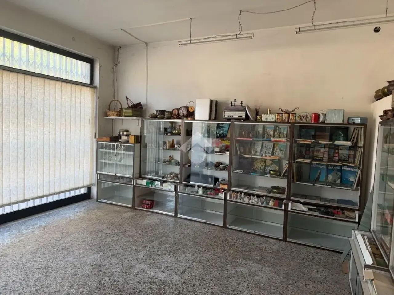 Negozio in Via Guglielmo Marconi 25, Breganze, {3} - Foto 1