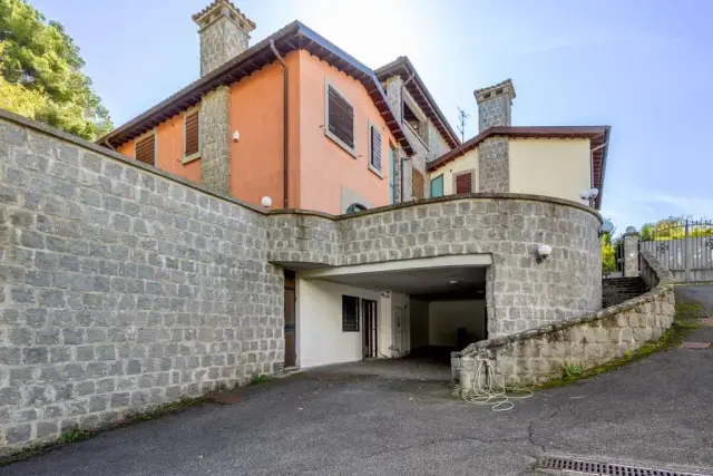 Villa in Viale Fiume, Viterbo - Foto 1