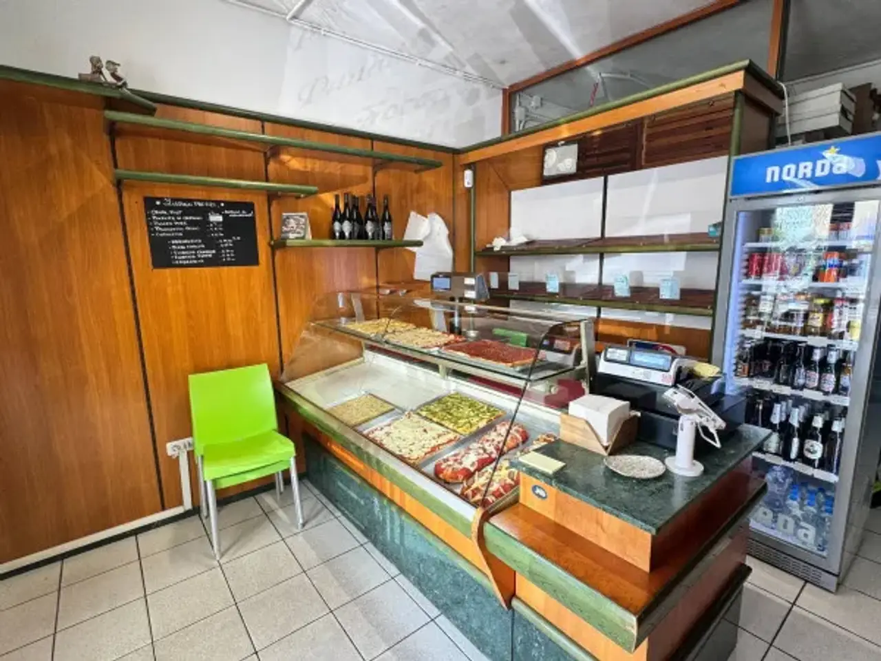 Panificio in Via San Leonardo 145, Parma, {3} - Foto 2