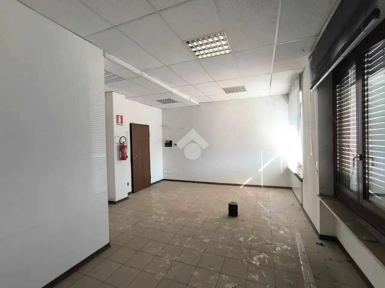 Ufficio in Via Duca degli Abruzzi 4, Aosta, {3} - Foto 2