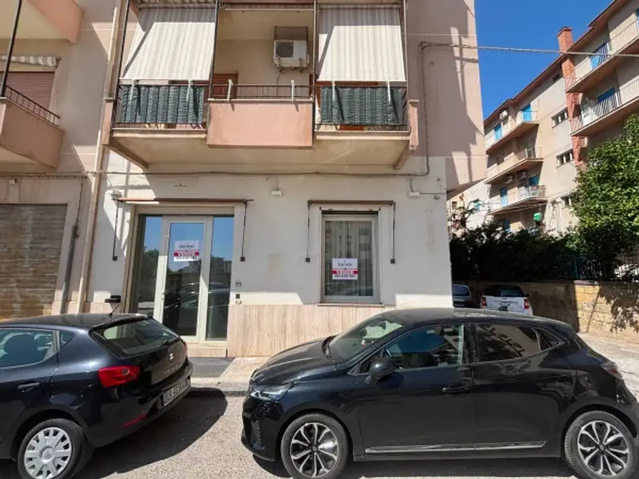 Negozio in Via Lazio 3, Caltanissetta, {3} - Foto 1