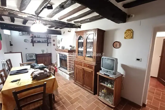 4-room flat in Corso Garibaldi 18, Sarteano - Photo 1