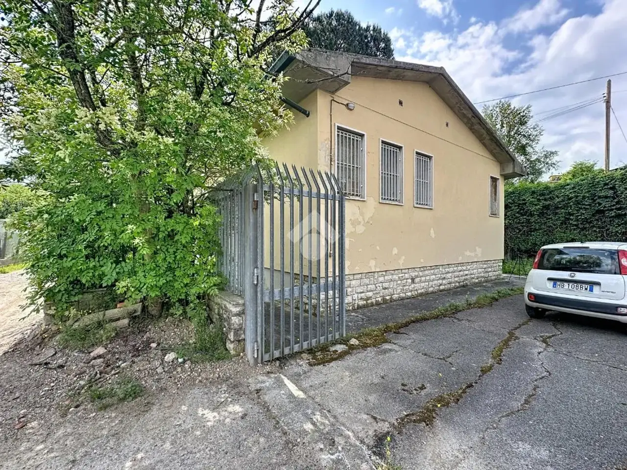Magazzino in Vicolo dei Conti 14, Pontedera, {3} - Foto 1