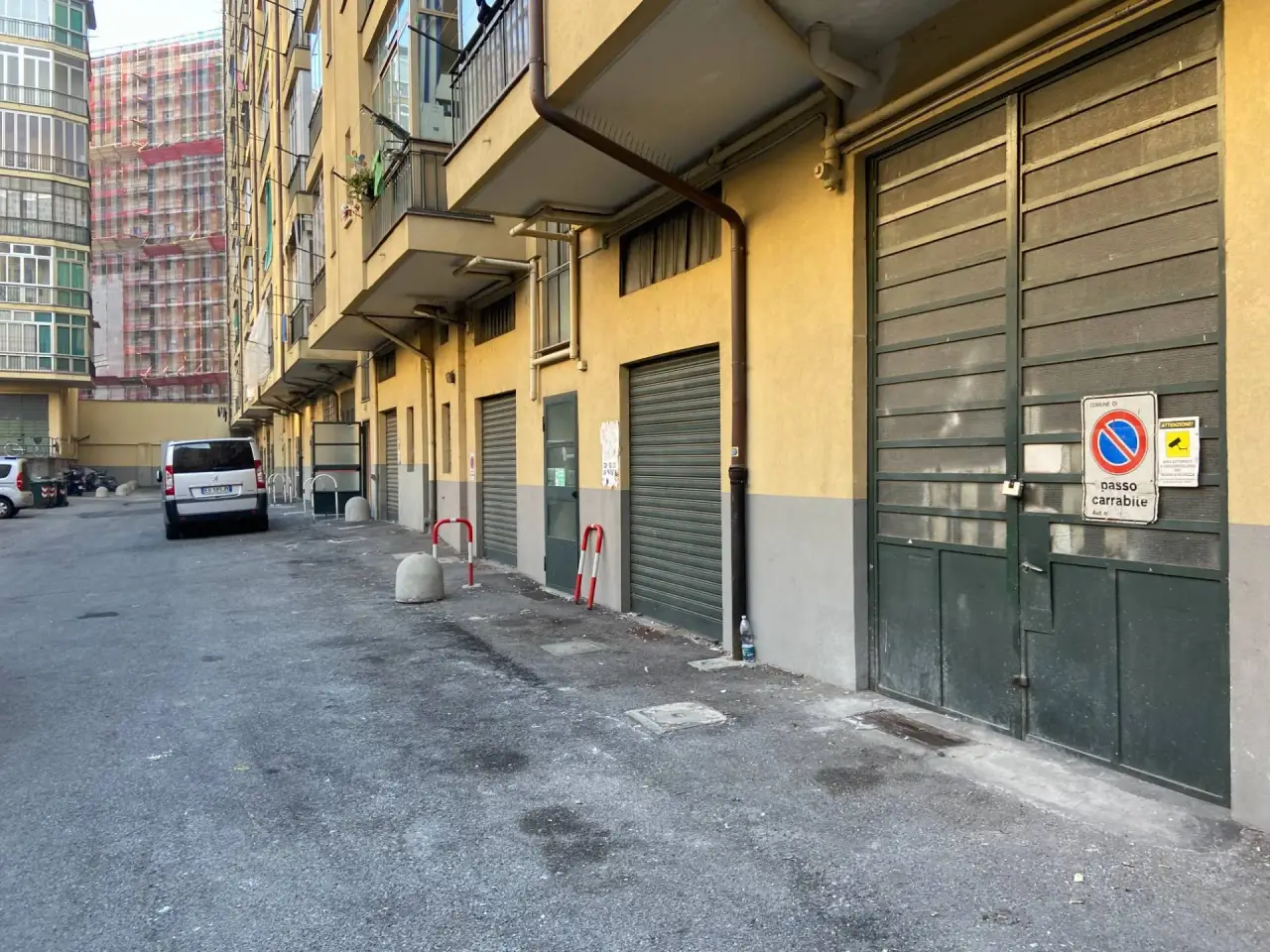 Magazzino in Via Ventimiglia 226/a, Torino, {3} - Foto 1