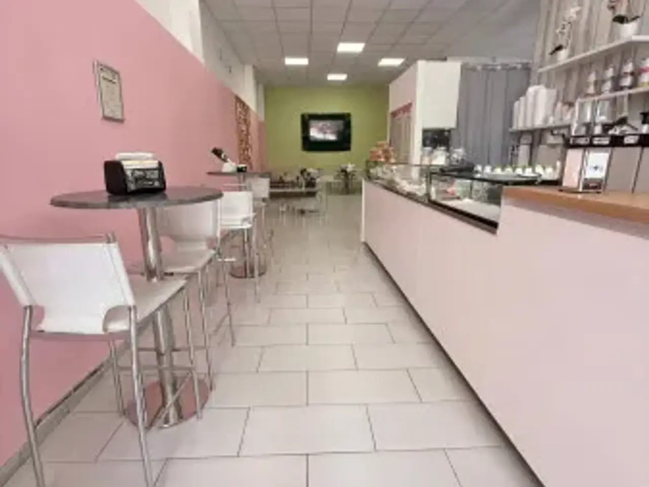 Gelateria in Via San Francesco di Paola, Sellia Marina, {3} - Foto 2