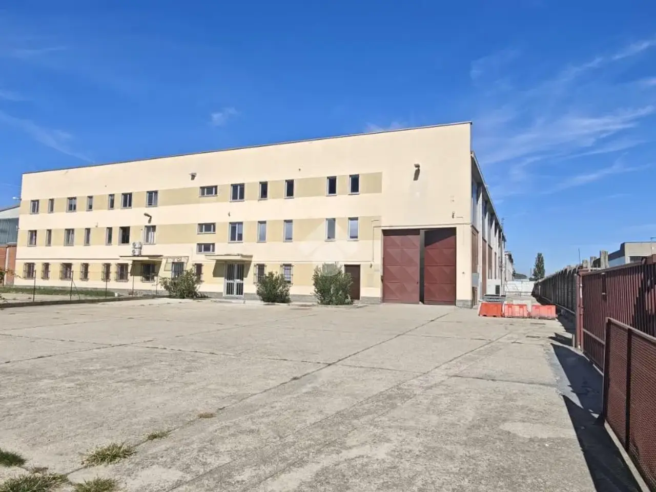 Capannone in Via Asti 69, Santena, {3} - Foto 1